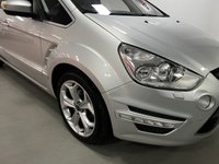 USED 2012 12 FORD S-MAX 2.0 TITANIUM TDCI 5d 138 BHP * PRIVACY * CLIMATE *  7 SEATS * LEATHER * NAVIGATION * PARKING SENSORS * 18 INCH ALLOY WHEELS *