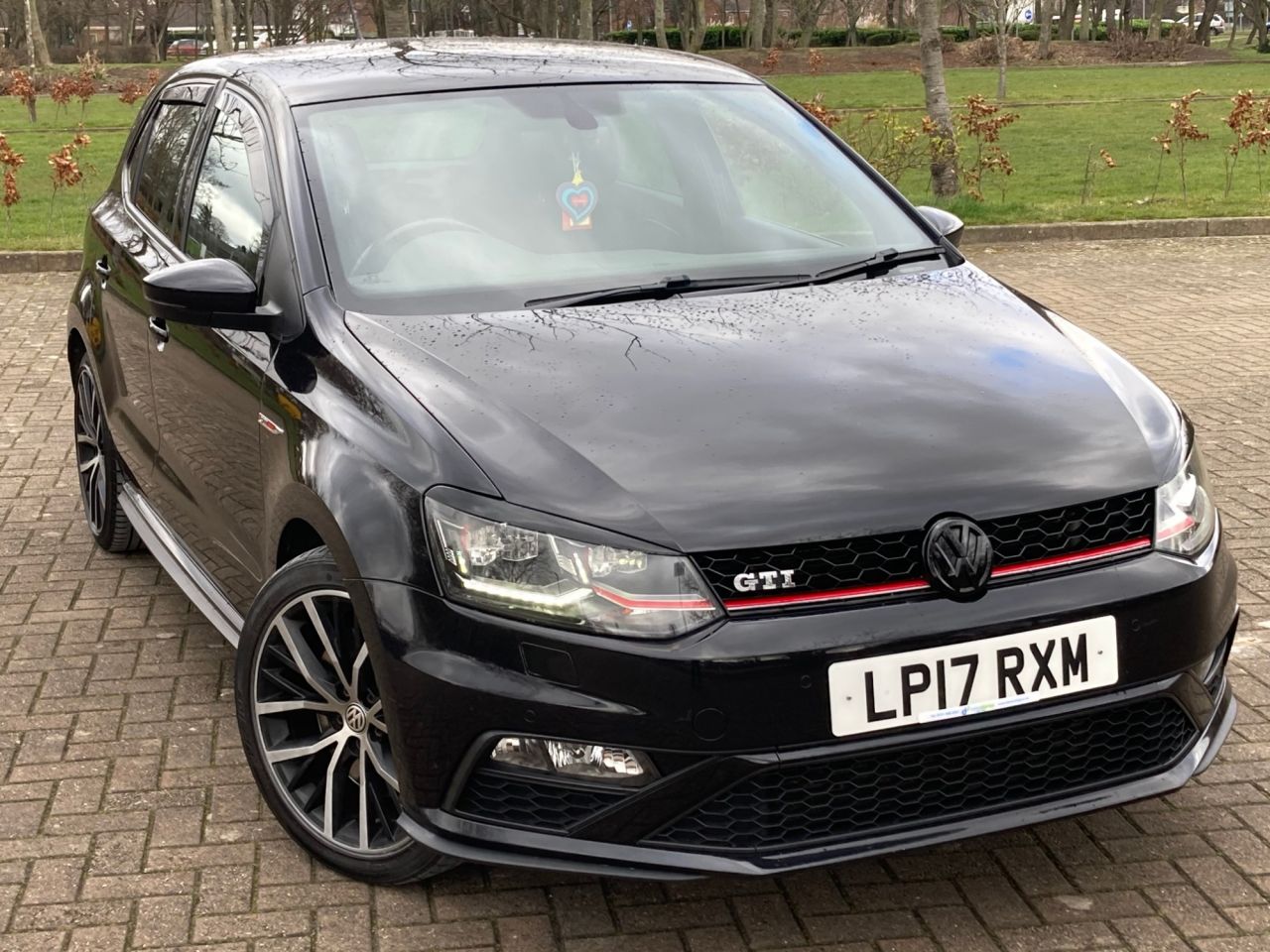 volkswagen polo 17