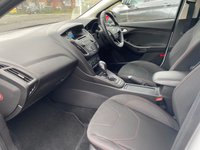 USED 2015 15 FORD FOCUS 1.6 ZETEC S 5d 124 BHP *** SPOTLESS INSIDE & OUT ***