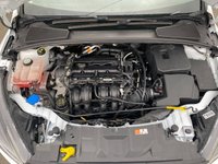 USED 2015 15 FORD FOCUS 1.6 ZETEC S 5d 124 BHP *** SPOTLESS INSIDE & OUT ***