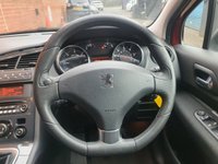 USED 2011 61 PEUGEOT 5008 2.0 HDI ALLURE 5d 150 BHP 