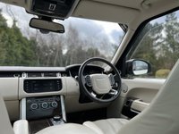 USED 2016 16 LAND ROVER RANGE ROVER 4.4 SDV8 VOGUE SE 5d 339 BHP 