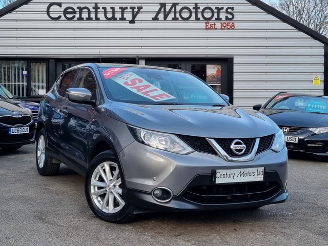 2014 14 Nissan Qashqai 1.5 DCi Acenta PREMIUM (Smart Vision) 5dr - GLASS ROOF
