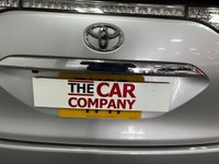 USED 2008 08 TOYOTA ESTIMA 2.4 HYBRID 5d * F & R PARK SENSORS * PRIVACY GLASS * 7 SEATS *