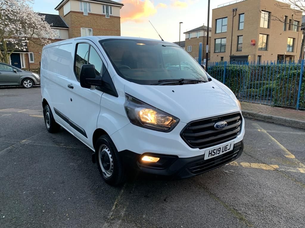 ford transit custom 300 base
