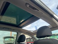 USED 2011 61 HYUNDAI IX20 1.6 STYLE 5d 123 BHP Automatic with Panoramic Sunroof & Bluetooth