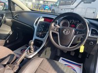 USED 2015 64 VAUXHALL ASTRA GTC 1.4 SRI S/S 3d 138 BHP SUPERB VALUE+READY TO DRIVE AWAY TODAY+FINANCE AND EXTENDED WARRANTY AVAILABLE ON THIS USED VEHICLE!!!!!!