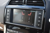USED 2016 16 JAGUAR F-PACE 2.0 PORTFOLIO AWD 5d 178 BHP PANROOF  20IN VENOM ALLOYS/PANORAMIC ROOF