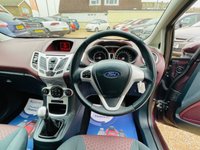 USED 2009 09 FORD FIESTA 1.2 ZETEC 5d 81 BHP Stunning 5 door Fiesta in Cherry Morello Metallic