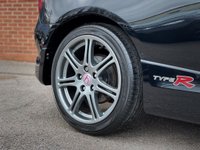 USED 2005 05 HONDA CIVIC 2.0 TYPE-R 3d 200 BHP 15 MONTHS WARRANTY AVAILABLE