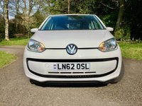 USED 2012 62 VOLKSWAGEN UP 1.0 MOVE UP 3d 59 BHP ONLY 32,000 MILES//2 OWNER//BLUETOOTH HANDS FREE//SATNAV\\X10 SERVICING STAMPS //JUST SERVICED BY US + NEW CAMBELT 59 BHP ONLY32,000 MILES///2 OWNER////X9 SERVICING STAMPS\SAT NAV