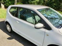 USED 2012 62 VOLKSWAGEN UP 1.0 MOVE UP 3d 59 BHP ONLY 32,000 MILES//2 OWNER//BLUETOOTH HANDS FREE//SATNAV\\X10 SERVICING STAMPS //JUST SERVICED BY US + NEW CAMBELT 59 BHP ONLY32,000 MILES///2 OWNER////X9 SERVICING STAMPS\SAT NAV