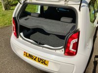 USED 2012 62 VOLKSWAGEN UP 1.0 MOVE UP 3d 59 BHP ONLY 32,000 MILES//2 OWNER//BLUETOOTH HANDS FREE//SATNAV\\X10 SERVICING STAMPS //JUST SERVICED BY US + NEW CAMBELT 59 BHP ONLY32,000 MILES///2 OWNER////X9 SERVICING STAMPS\SAT NAV