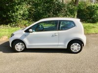 USED 2012 62 VOLKSWAGEN UP 1.0 MOVE UP 3d 59 BHP ONLY 32,000 MILES//2 OWNER//BLUETOOTH HANDS FREE//SATNAV\\X10 SERVICING STAMPS //JUST SERVICED BY US + NEW CAMBELT 59 BHP ONLY32,000 MILES///2 OWNER////X9 SERVICING STAMPS\SAT NAV