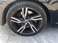 USED 2017 67 VOLVO V40 2.0 D3 R-DESIGN PRO 5d 148 BHP 2 KEYS+1 OWNER FROM NEW+CLIMATE CONTROL+NAVIGATION+LEATHER R DESIGN SEATS+WINTER PACK PLUS+18"ALLOYS+PRIVACY GLASS+PARKING SENSORS+MEDIA+USB+AUX+DAB+BLUETOOTH