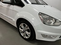 USED 2012 12 FORD GALAXY 2.0 TITANIUM TDCI 5d 138 BHP * PRIVACY * CLIMATE * 7 SEATS * 17" ALLOYS * PARKING SENSORS *
