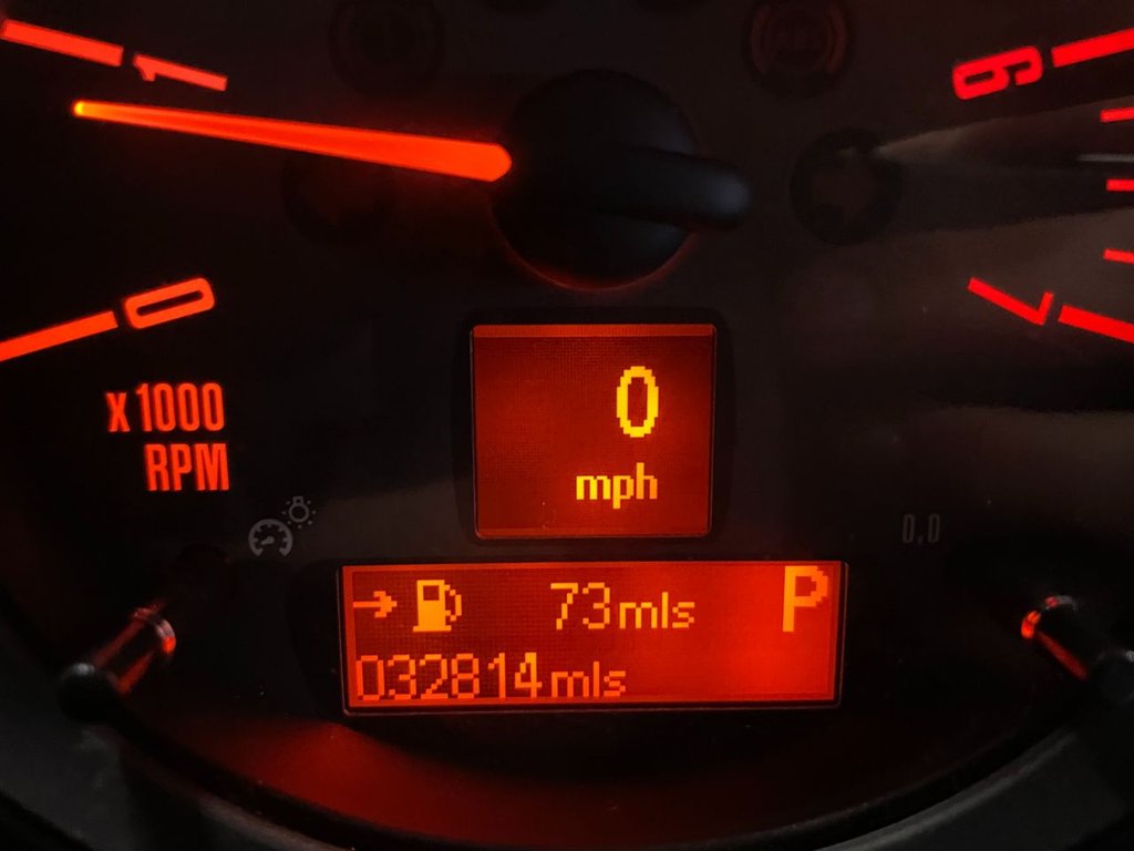 USED 2015 15 MINI COOPER 2.0 COOPER D 3d 112 BHP 