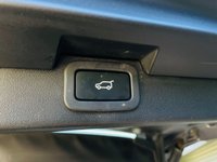 USED 2017 67 LAND ROVER DISCOVERY 2.0 SD4 HSE 5d 237 BHP 1 Former owner, F//S/H, T BAR