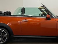 USED 2011 61 MINI CONVERTIBLE 1.6 COOPER 2d 122 BHP Hosting 5 star Optional Equipment