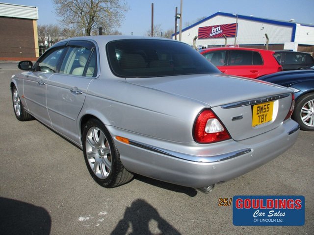 View our JAGUAR XJ8
