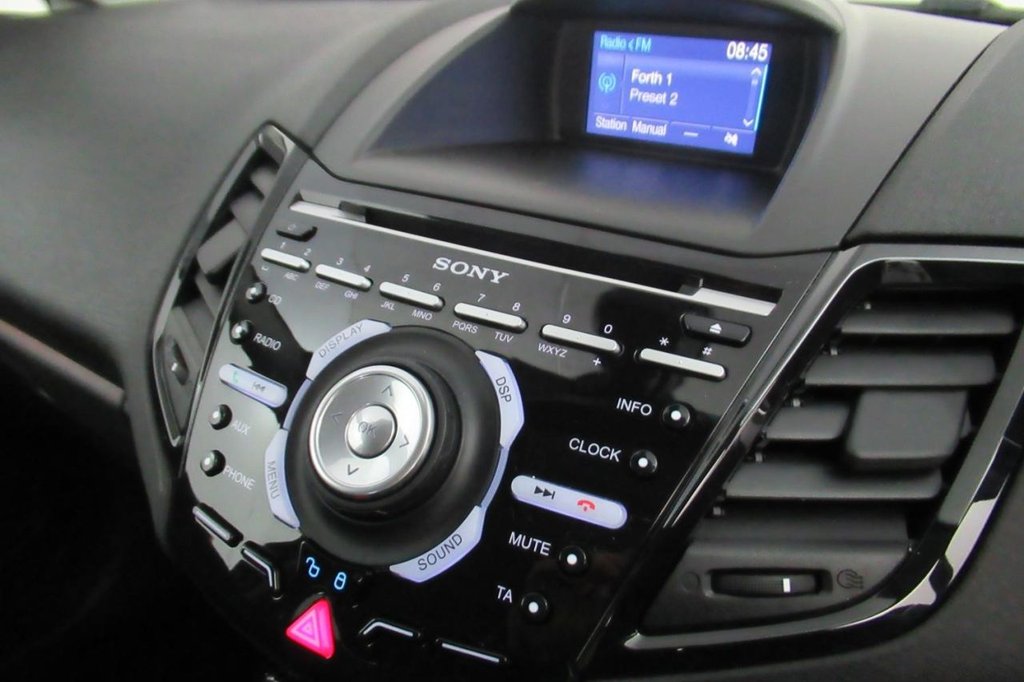 USED 2014 64 FORD FIESTA 1.5 TITANIUM TDCI 5d 74 BHP 