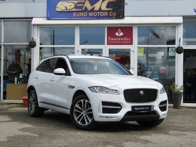 2017 67 Jaguar F-Pace 2.0 R-SPORT AWD 5d 238 BHP