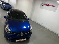 USED 2018 18 RENAULT CLIO 1.5 SIGNATURE NAV DCI 5d 89 BHP * CLIMATE * CRUISE * NAV * BLUETOOTH * PARKING SENSORS * LEATHER * 17 INCH ALLOYS *