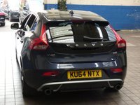 USED 2014 64 VOLVO V40 1.6 D2 R-DESIGN LUX NAV 5d 113 BHP &pound;0 ROAD TAX SAT NAV SUNROOF HEATED LEATHER ELECTRIC MEMORY SEATS