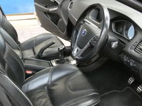 USED 2014 64 VOLVO V40 1.6 D2 R-DESIGN LUX NAV 5d 113 BHP &pound;0 ROAD TAX SAT NAV SUNROOF HEATED LEATHER ELECTRIC MEMORY SEATS