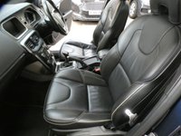 USED 2014 64 VOLVO V40 1.6 D2 R-DESIGN LUX NAV 5d 113 BHP &pound;0 ROAD TAX SAT NAV SUNROOF HEATED LEATHER ELECTRIC MEMORY SEATS