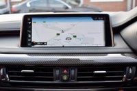 USED 2017 67 BMW X6 M 4.4 M 4d 568 BHP SUNROOF / SURROUND VIEW / HUD