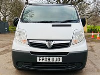 USED 2009 09 VAUXHALL VIVARO 2.0 2700CDTI SWB SHR 114 BHP NO VAT! NO VAT! 3 SEATS, ROOF BARS, & SIDE LOADING DOOR