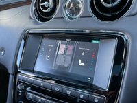 USED 2017 17 JAGUAR XJ 3.0 D V6 PORTFOLIO 4d 302 BHP 