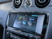 USED 2017 17 JAGUAR XJ 3.0 D V6 PORTFOLIO 4d 302 BHP 