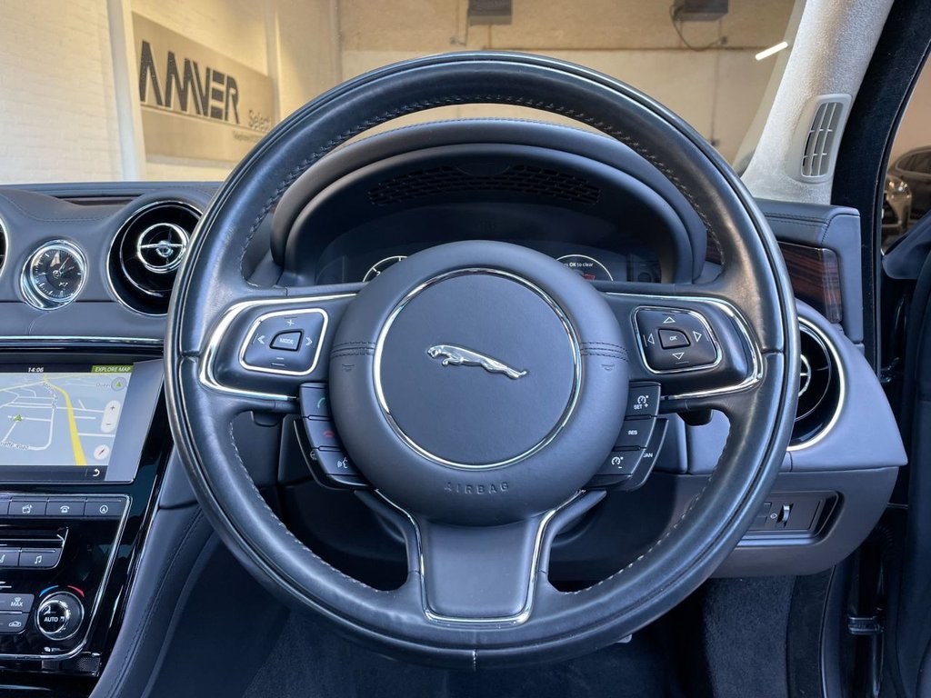 USED 2017 17 JAGUAR XJ 3.0 D V6 PORTFOLIO 4d 302 BHP 