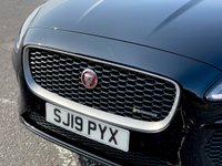 USED 2019 19 JAGUAR E-PACE 2.0 R-DYNAMIC S 5d 178 BHP 