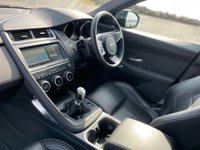 USED 2019 19 JAGUAR E-PACE 2.0 R-DYNAMIC S 5d 178 BHP 