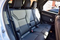 USED 2017 67 LAND ROVER DISCOVERY 3.0 TD6 HSE 5d AUTO 255 BHP PAN ROOF / MERIDIAN / LED'S