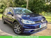 USED 2018 18 VOLKSWAGEN GOLF 1.0 SE TSI BLUEMOTION TECHNOLOGY 5d 109 BHP ONLY 23,500 MILES//FULL VW SERVICE HISTORY//X11 AIRBAGS//REAR PARK CAMERA//DAB RADIO//X2 PRIVATE OWNERS 1.0 SE TSI BLUEMOTION TECHNOLOGY 5d 109 BHP ONLY 23,500 MILES//FULL VW SERVICE HISTORY//X11 AIRBAGS//REAR PARK CAMERA//DAB RADIO//X2 PRIVATE OWNERS