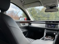 USED 2018 18 JAGUAR XF 2.0 D PORTFOLIO 5d 177 BHP 8 Speed Auto Rear Camera DAB