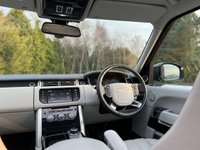 USED 2016 66 LAND ROVER RANGE ROVER 4.4 SDV8 AUTOBIOGRAPHY 5d 339 BHP Over &pound;11,000 worth of extras