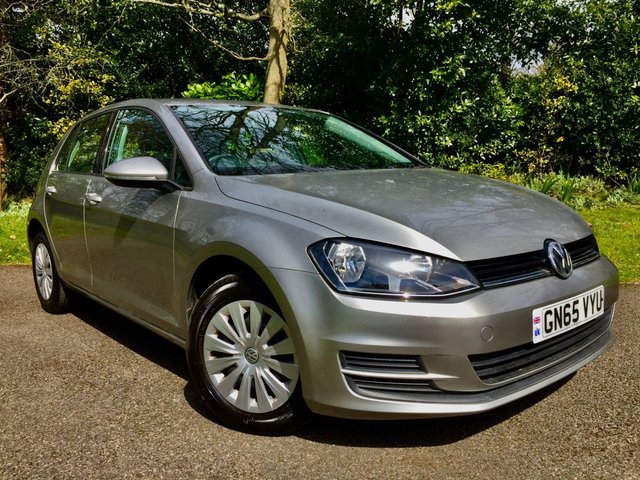 2015 65 Volkswagen Golf 1.2 S TSI BLUEMOTION TECHNOLOGY 5d 85 BHP //30 POUND ROAD TAX//2 OWNERS//FULL SERVICE HISTORY/BLUETOOTH/DAB/MULTIMEDIA//X11 AIRBAGS//REMOTE LOCKING//AIRCON