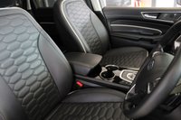 USED 2019 19 FORD EDGE 2.0 VIGNALE ECOBLUE 5d 238 BHP PANORAMIC GLASS SUNROOF + SATELLITE NAVIGATION + 360 DEGREE VIEW CAMERA + APPLE CARPLAY AND ANDROID AUTO + BANG OLUFSEN SOUND SYSTEM + BLUETOOTH PHONE AND MEDIA CONNECTIVITY + IN CAR ENTERTAINMENT AUX/USB + KEYLESS START + TOUCH SCREEN MEDIA DISPLAY + DUAL ZONE CLIMATE CONTROL + AIR CONDITIONING + DAB DIGITAL RADIO + FRONT AND REAR PARKING SENSORS + ACTIVE PARK ASSIST + BLIND SPOT ASSIST + LANE ASSIST + AMBIENT ILLUMINATION + AUTOMATIC XENON HEADLIGHTS
