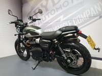 USED 2019 68 TRIUMPH STREET SCRAMBLER 900cc ONLY 3,340 MILES FROM NEW