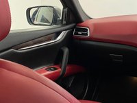 USED 2015 65 MASERATI GHIBLI 3.0 V6 4d 330 BHP Rosso Trofeo Interior