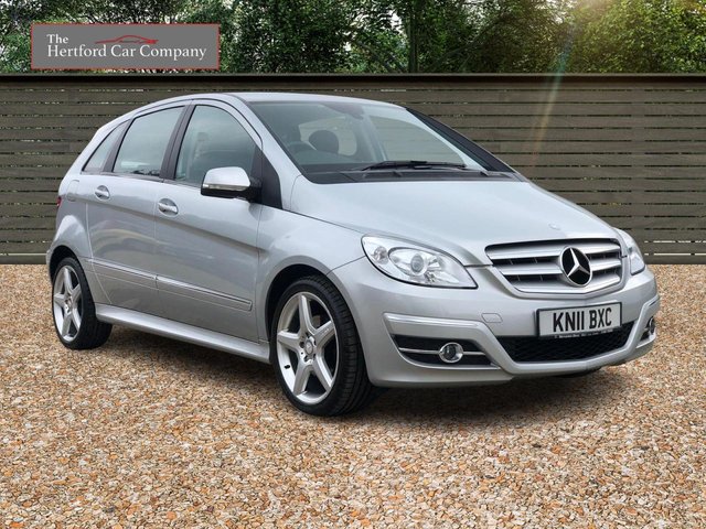 2011 11 Mercedes-Benz B-Class 2.0 B200 CDI SPORT 5d AUTO 140 BHP