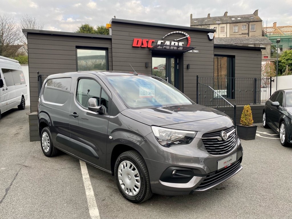 USED 2022 VAUXHALL COMBO 1.5 L1H1 2000 SPORTIVE 101 BHP EXCELLENT VALUE....ONLY A FEW LEFT!
