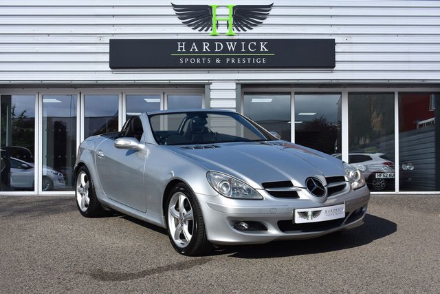 2004 54 Mercedes-Benz Slk 3.5 SLK350 2d 269 BHP