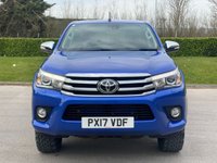 USED 2017 17 TOYOTA HI-LUX 2.4 INVINCIBLE 4WD D-4D DCB 148 BHP 