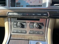 USED 2015 J JAGUAR XF 2.2 D LUXURY 4d 200 BHP HIGH SPECIFICATION